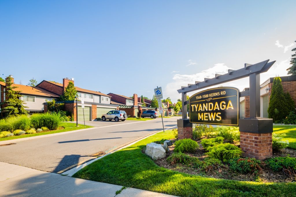 Tyandaga Burlington Real Estate